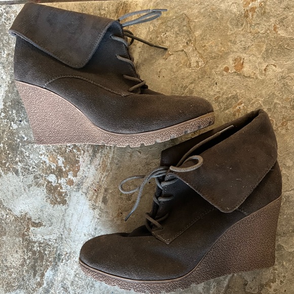 Gray suede ankle boot wedges size 10 MIA - Picture 3 of 8